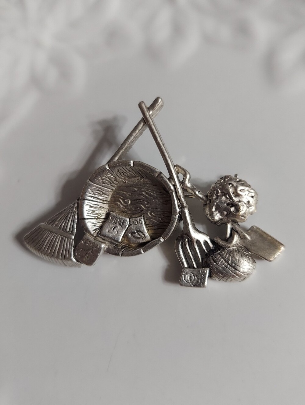 Vintage Danecraft Pewter-Matte Silver/Garden Party Tools Brooch/Pin - Picture 4 of 7